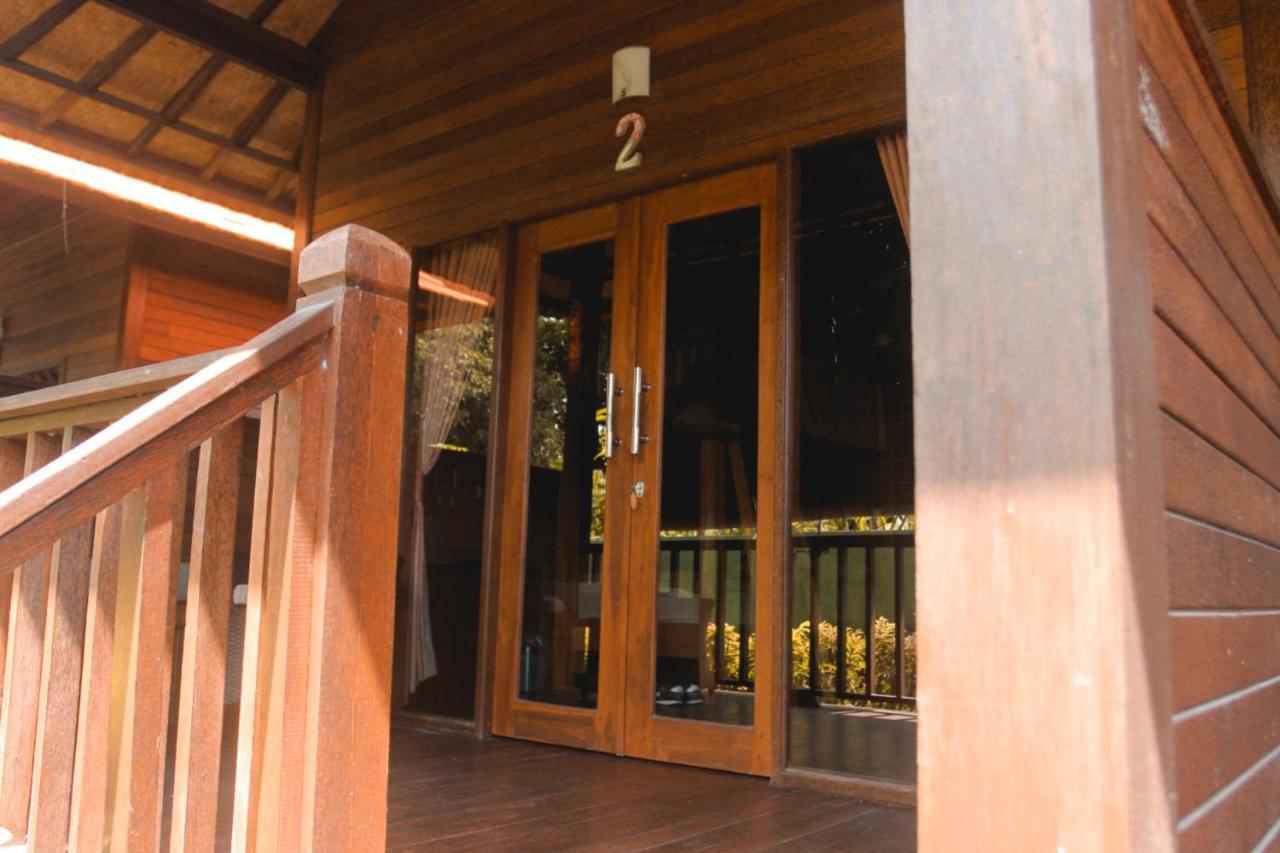 Garden Cottage Lembongan & Hostel Exterior photo