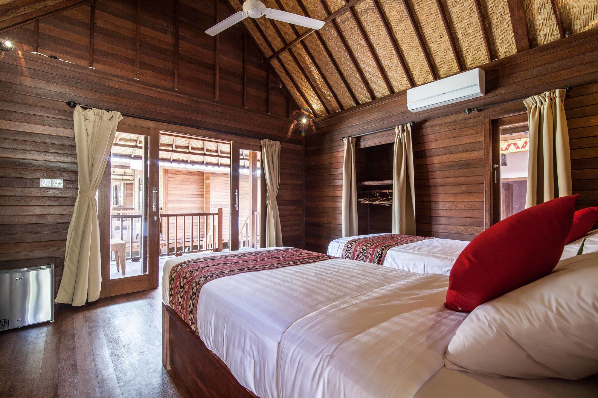 Garden Cottage Lembongan & Hostel Exterior photo
